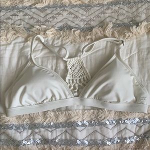 Billabong bikini top detailed back